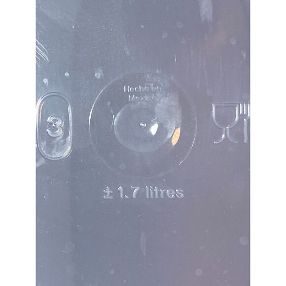 Tupperware Modular Mates Oval Set of 4 (1, 2 (2), 3) with Red Lids - Picture 5 of 5